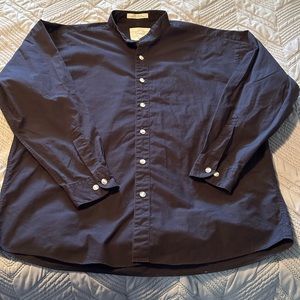 Axxa button down
